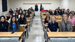 SMMM AYŞE KAHRAMAN ÖĞRENCİLERLE BULUŞTU