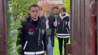 18 YIL ÖNCE BEBEĞİNİ ÖLDÜREN ANNE SAPANCA'DA YAKALANDI 18 YIL ÖNCE BEBEĞİNİ ÖLDÜREN ANNE SAPANCA'DA YAKALANDI